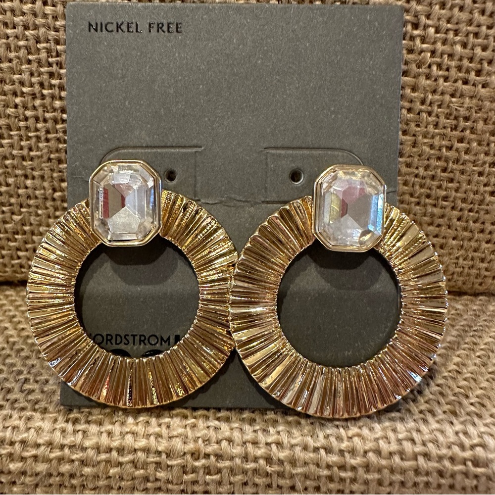 NWT Nordstrom Earrings - round gold tone textured w/ clear crystal